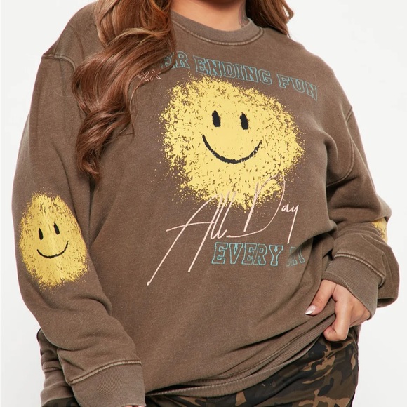 Fashion Nova Tops - Fashion Nova Brown Smiley Face Sweatshirt